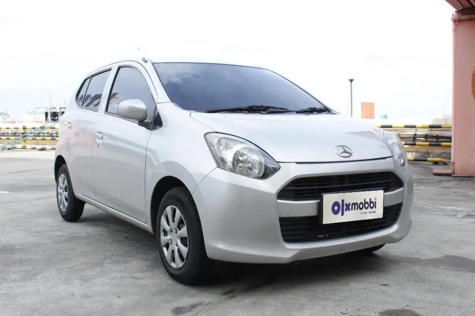TDP 4,JT Daihatsu Ayla 1.0 M Bensin-MT Silver 2016