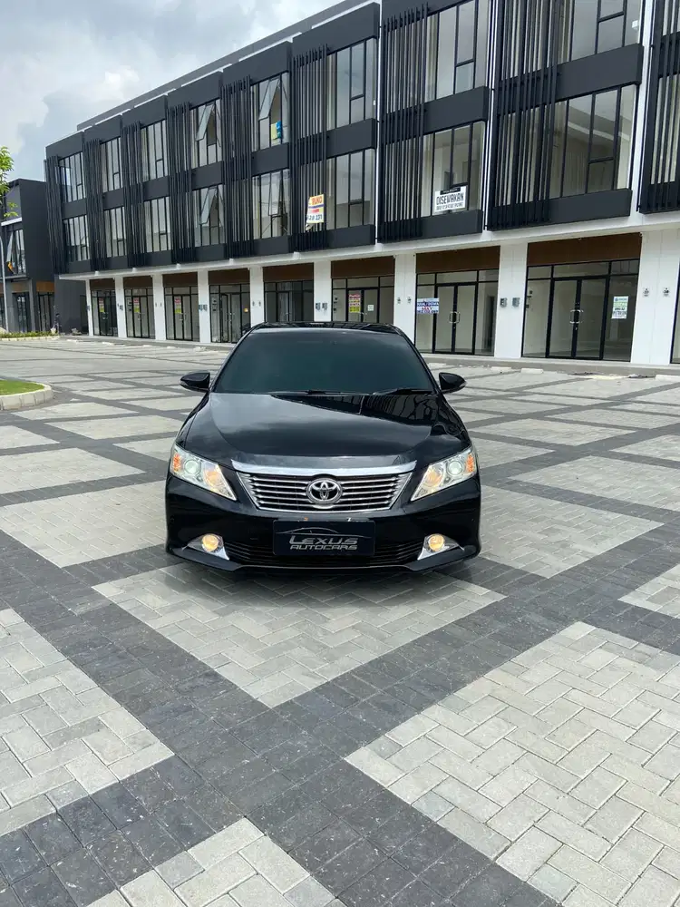 TDP menarik, Cicilan ringan, Toyota Camry 2013 Bensin