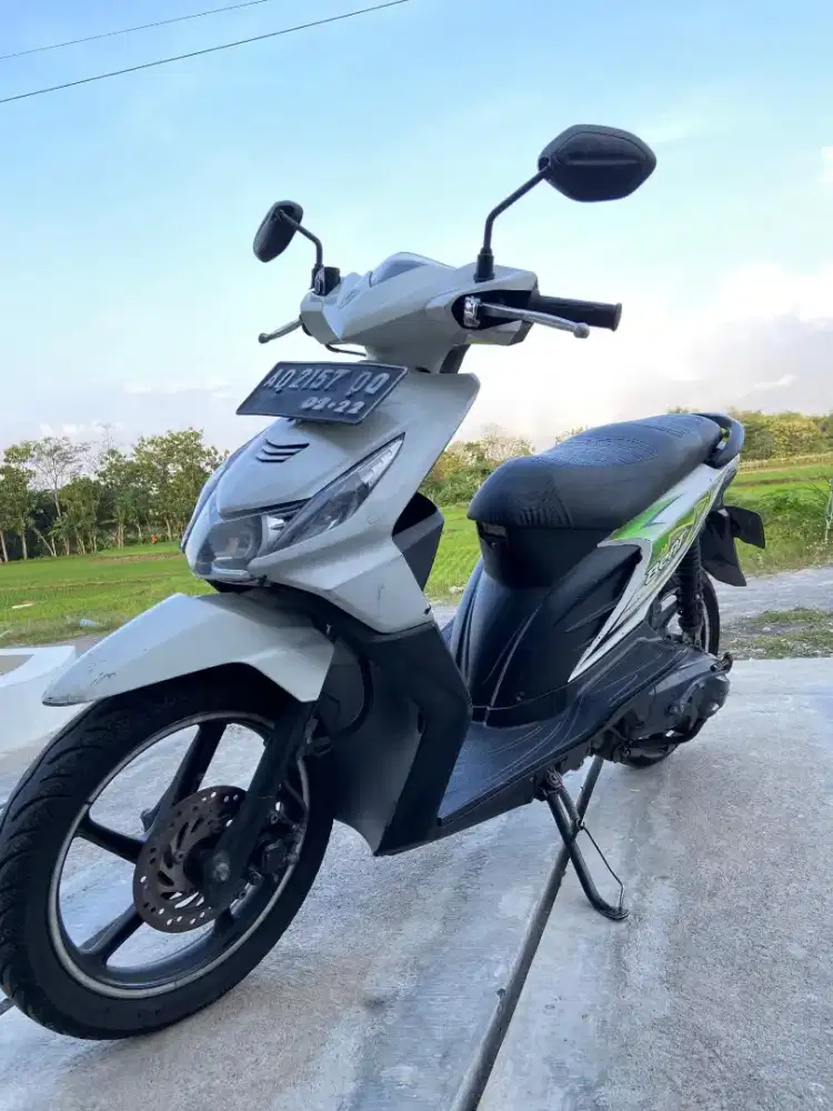 Honda beat tahun 2011