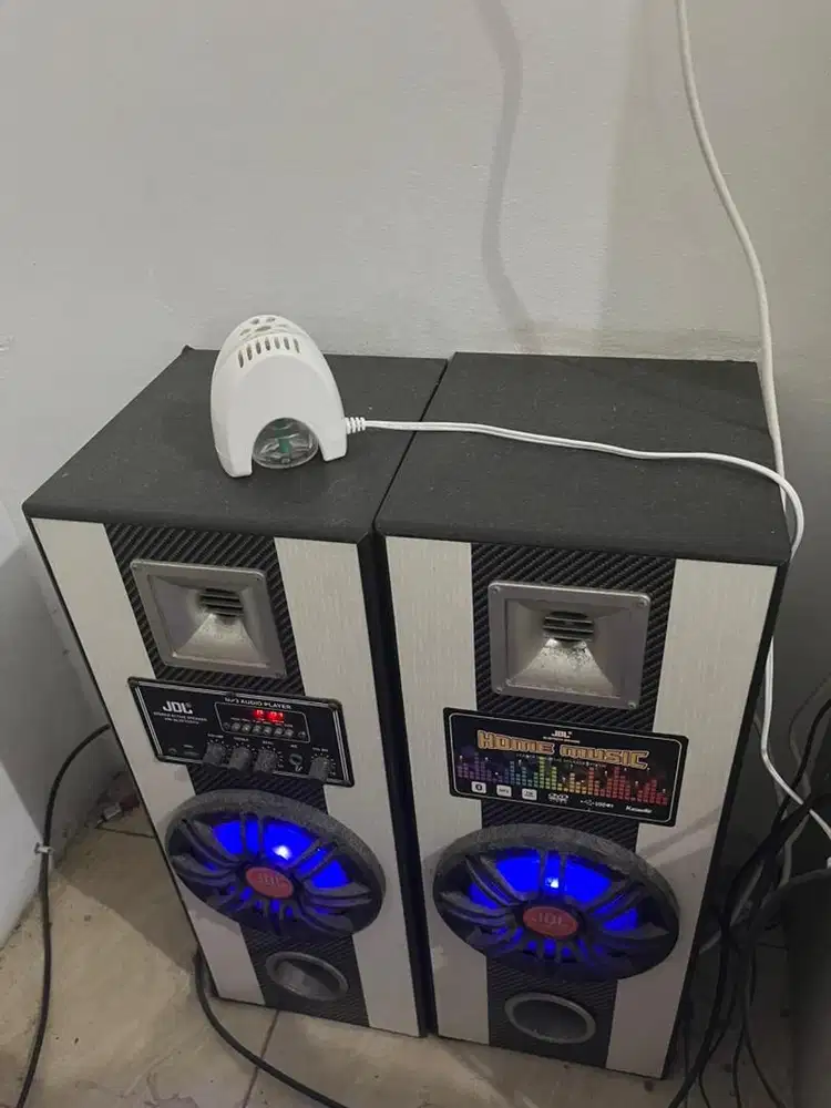 Speaker bluetooth
