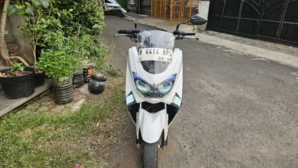 Nmax 2018 Putih Mulus Pemakaian pribadi Jual Cepat BU