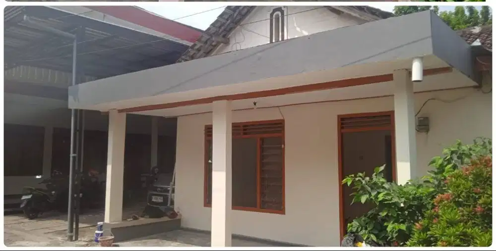 DISEWAKAN RUMAH - LOKASI STRATEGIS - TENGAH KOTA KEDIRI (NEGO)