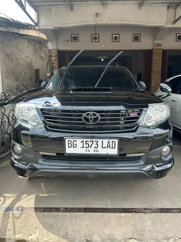 FORTUNER VNT TRD 2.5 DIESEL MATIC NIK 2015 BG PLG KOTA KM : 92RB