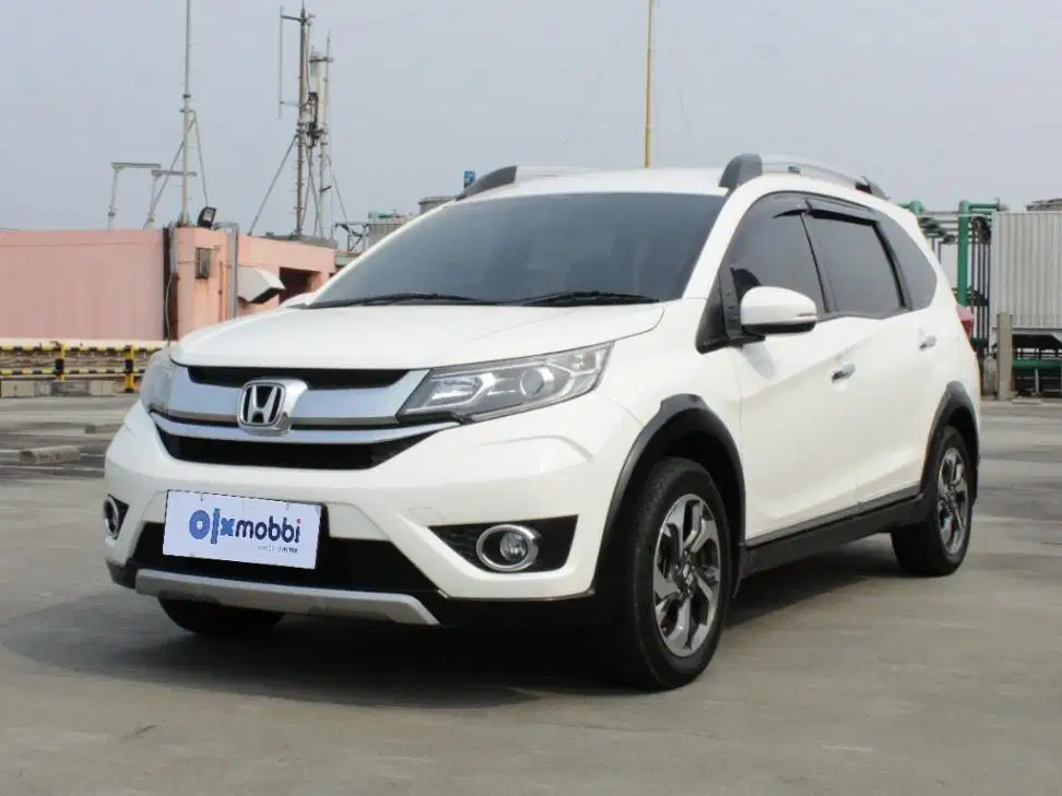TDP 8,JT Honda BR-V 1.5 E Bensin-AT Putih 2017