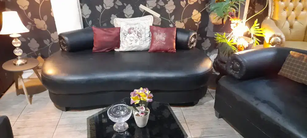 Sofa Hitam Second