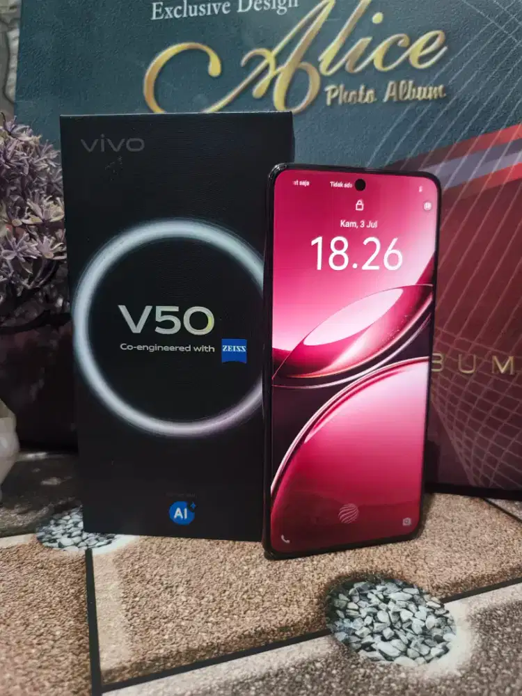 Vivo V50 5G ram 12/256Gb mulpis