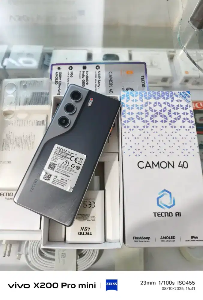 Techno Camon 40 (8/256) Garansi bulan 10/2026