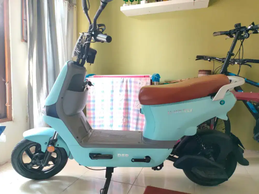 Dijual Sepeda Listrik merk  U-Winfly