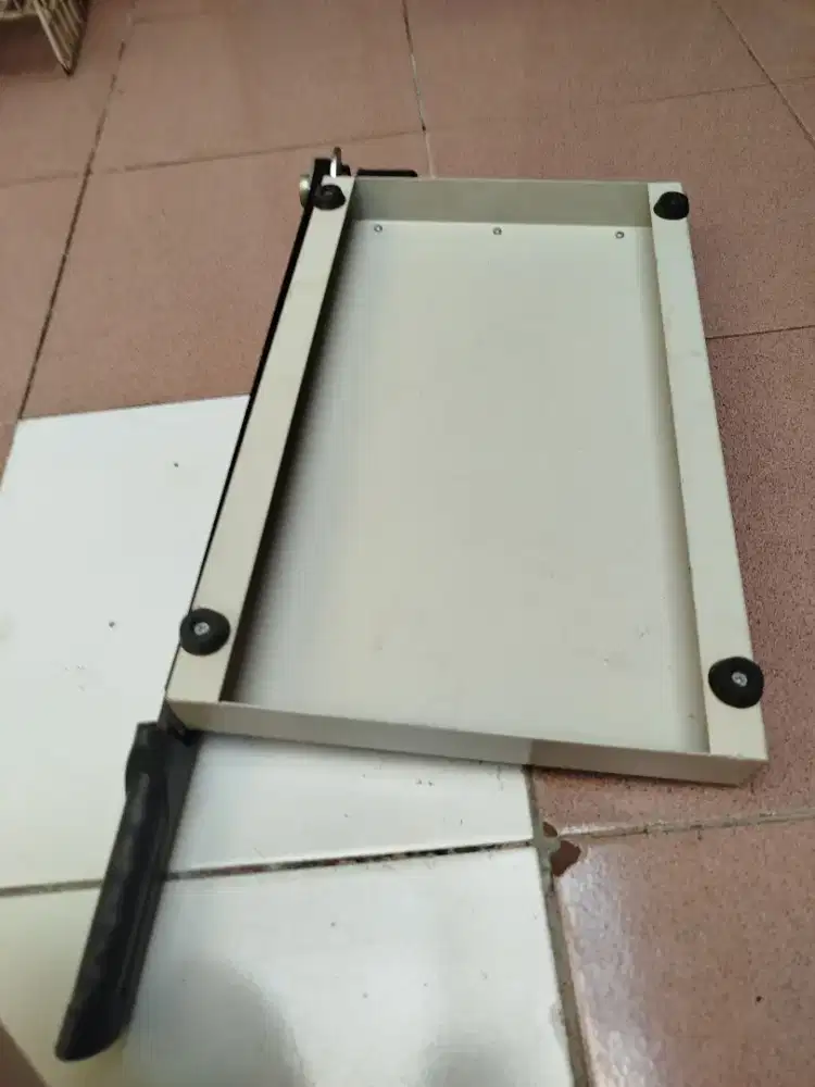 Jual saja paper cutter joyko pc-2638
