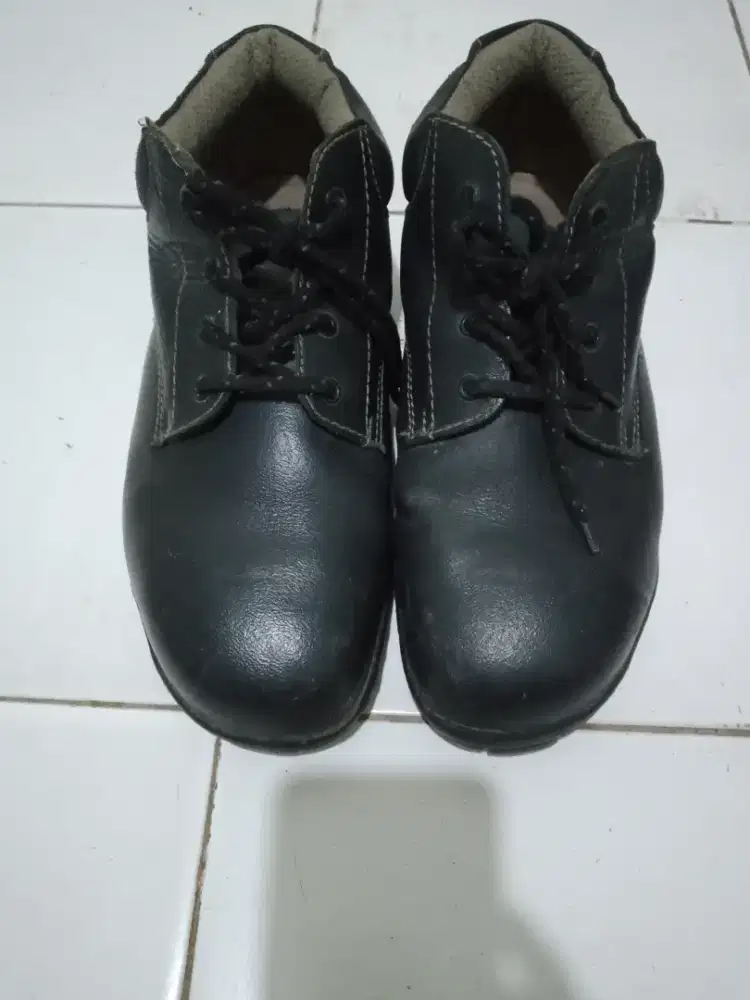 Jual Bth Jual Murh Sepatu Kulit Safety ORI Kondisi 100%Msh Bgs Gak Rsk