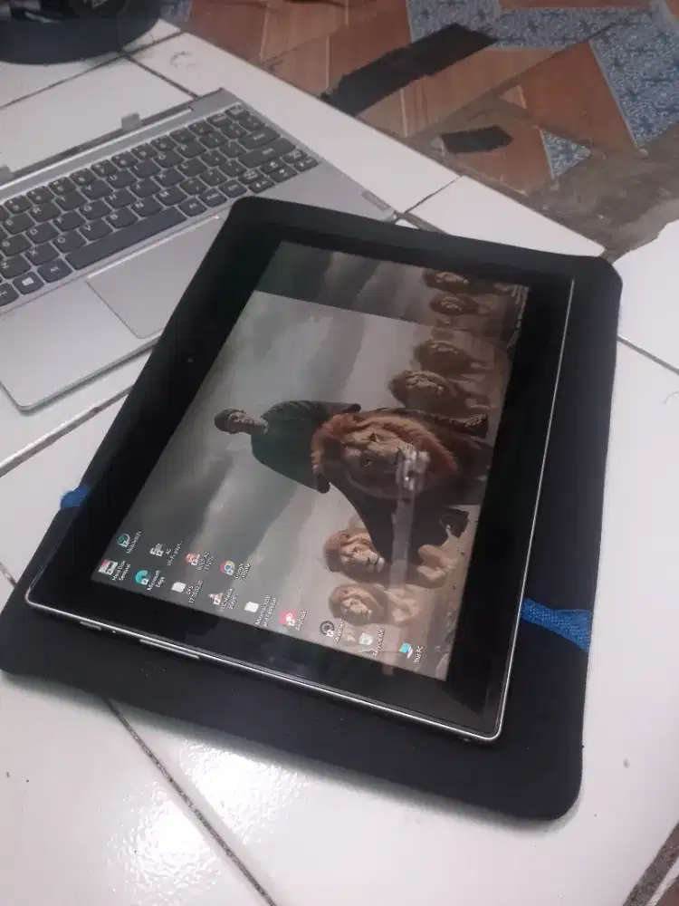 jual Leptop Notebook 2in1 Lenovo Miix 320-10ICR Ram 4GB  nego