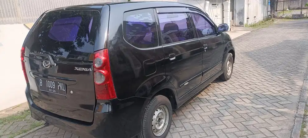 Daihatsu Xenia Li (1000cc) Thn 2010