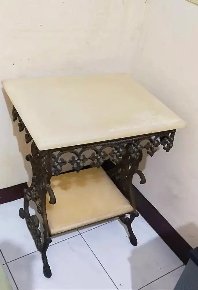 Meja susun antik onyx marmer