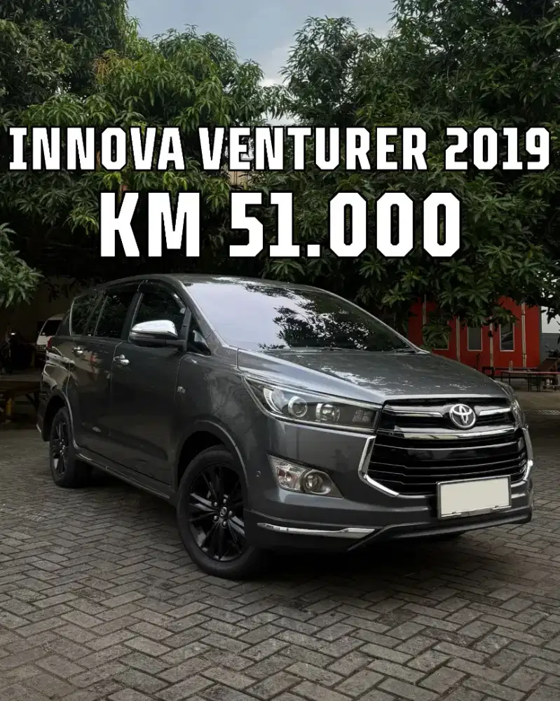 Toyota Innova Venturer 2.0 AT 2019