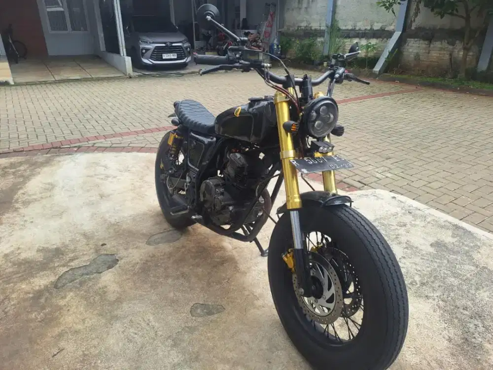 Dijual motor Scraimbler basic scorpio