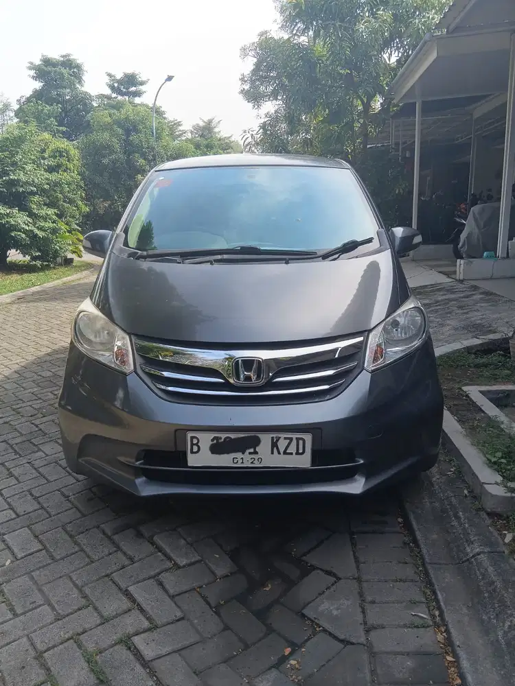 Honda Freed 2013 Bensin