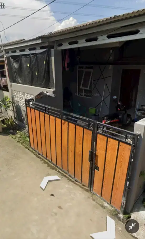 Di jual rumah komplek puri harmoni 10