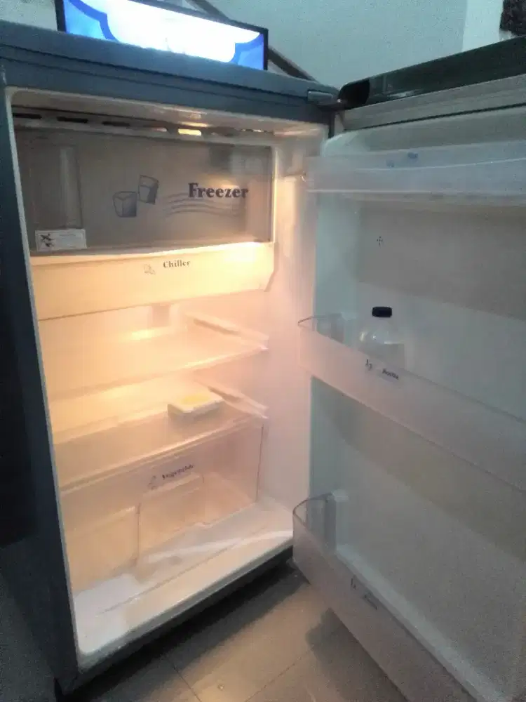 Kulkas Toshiba Glacio 1 pintu dingin murah