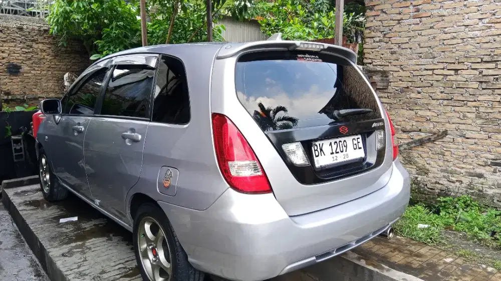Dijual mobil aerio