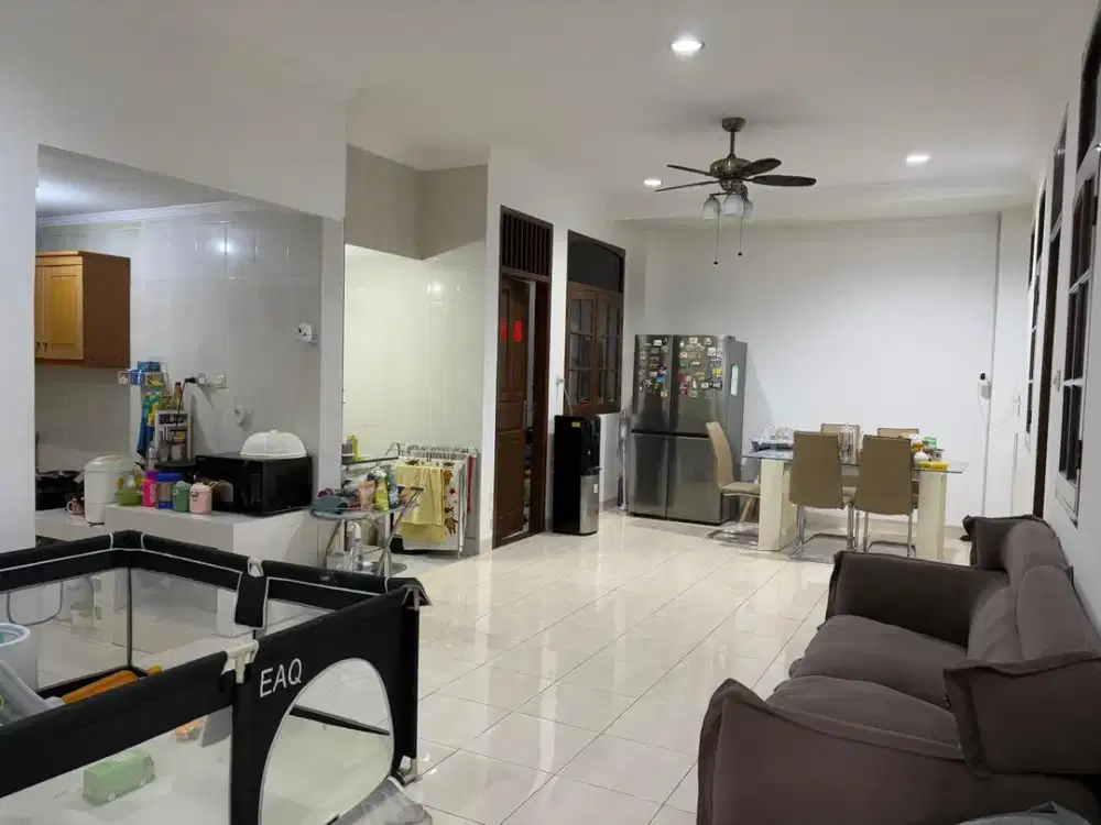 Dijual Rumah Strategis dan Siap Huni di Citra 1 Jakarta Barat