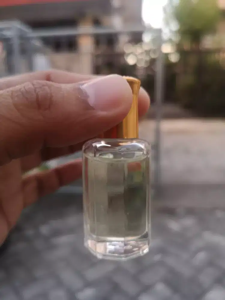 MINYAK SEREH WANGI