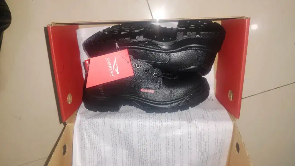 Sepatu Safety Merek Cheetah