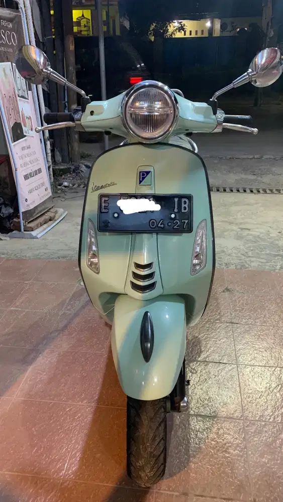 DIJUAL CEPAT VESPA TANGAN PERTAMA