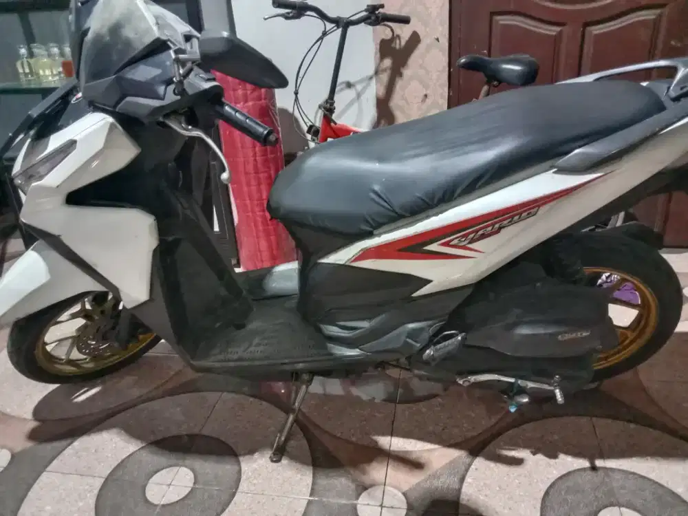 Dijual vario 125 th 2015