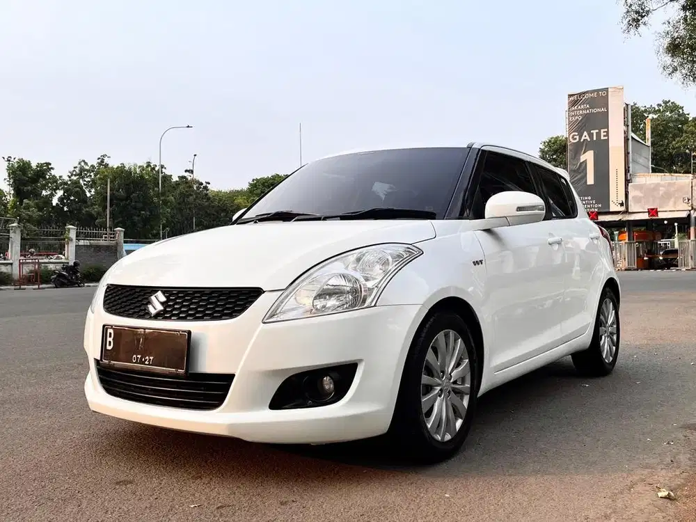 Suzuki Swift 2014 Gx at matik yaris jazz