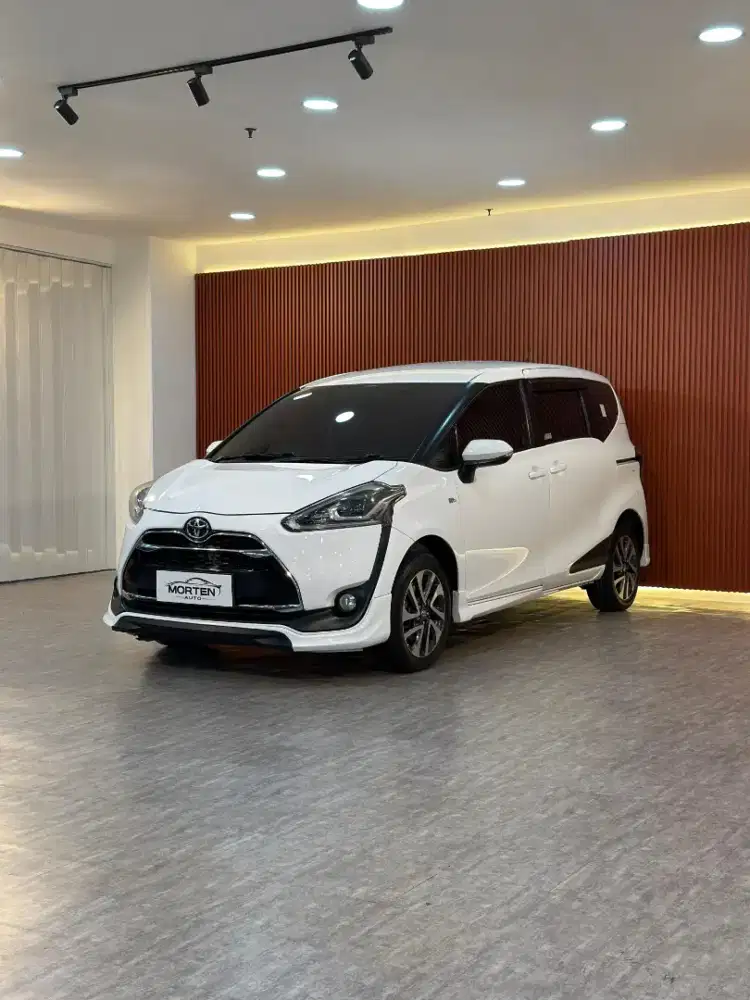 Toyota Sienta 1.5 Q CVT 2016