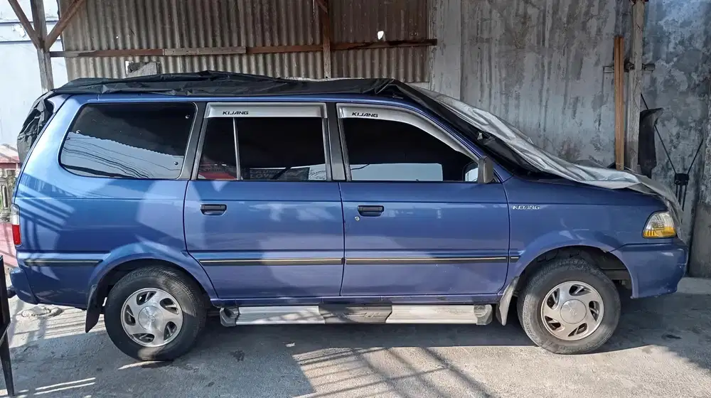 Toyota Kijang 2000 Bensin