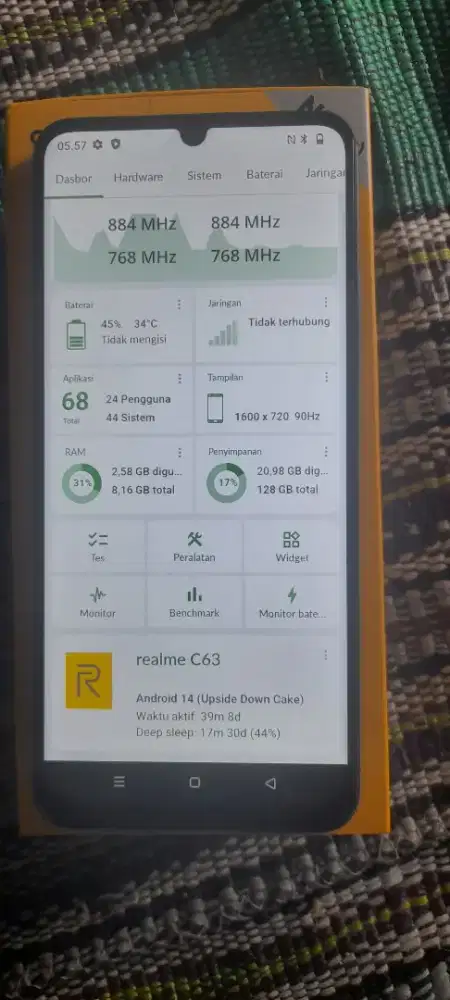 Realme C63 8+6/128 NFC