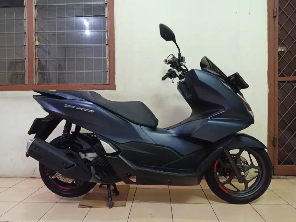 Honda PCX 160 KEYLESS CBS ISS 2024 AKHIR ( LOW KM 2 RB / ISTIMEWA) DKI