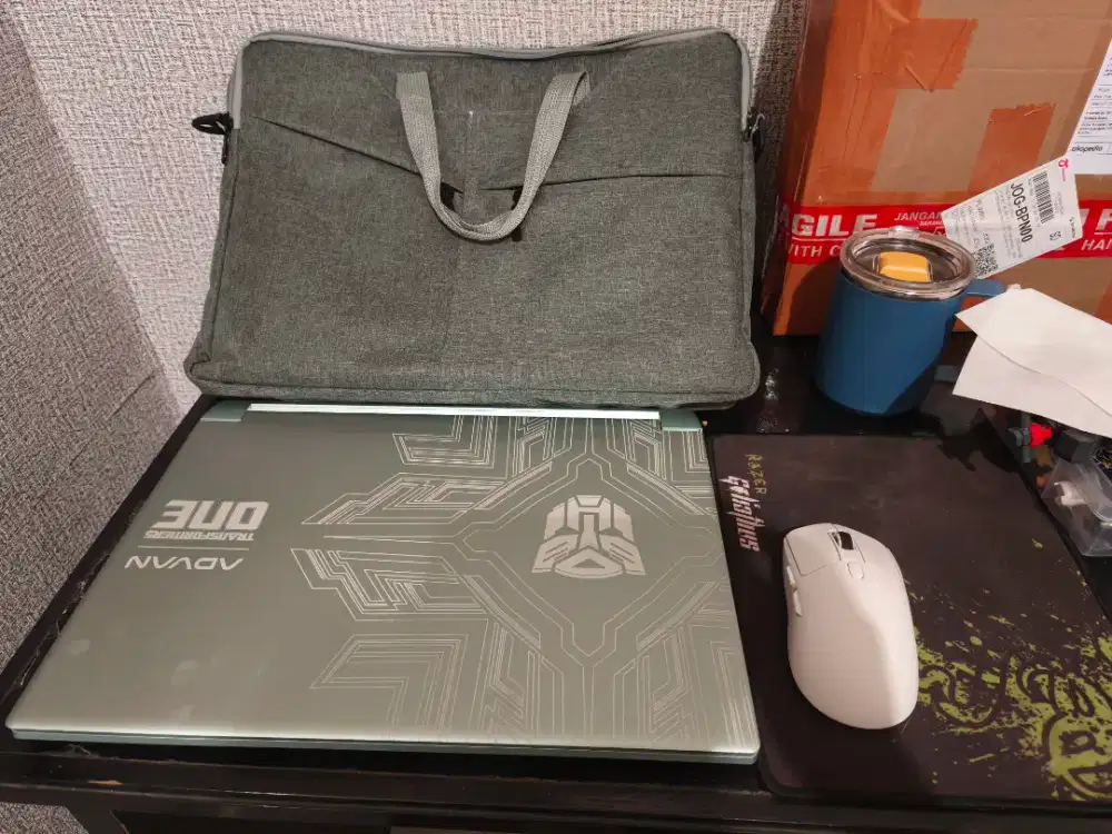 Laptop Gaming Advan Pixwar Ryzen 7 6800H 16gb DDR5 512 SSD