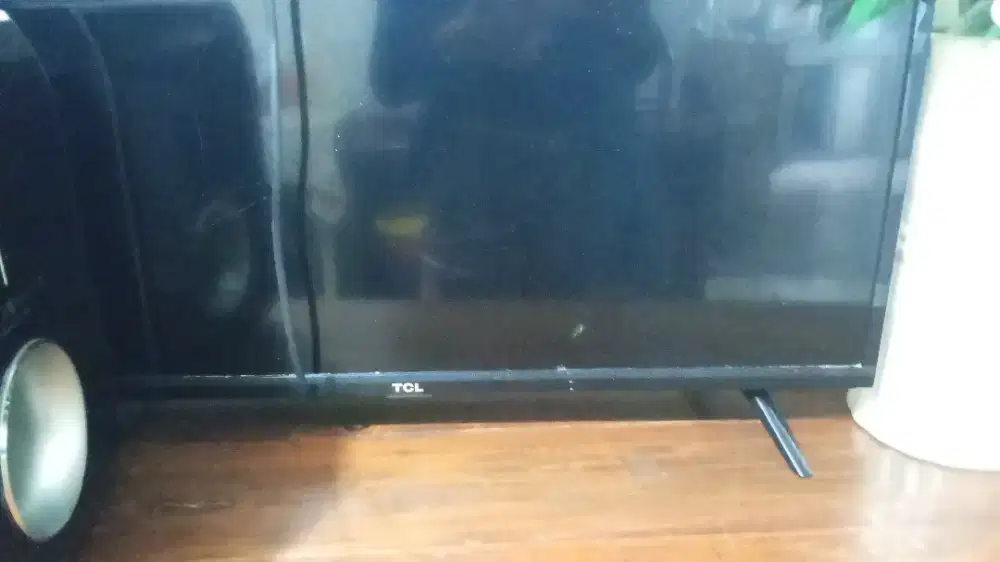 Di jual tv tcl 32 inch Butuu cepat