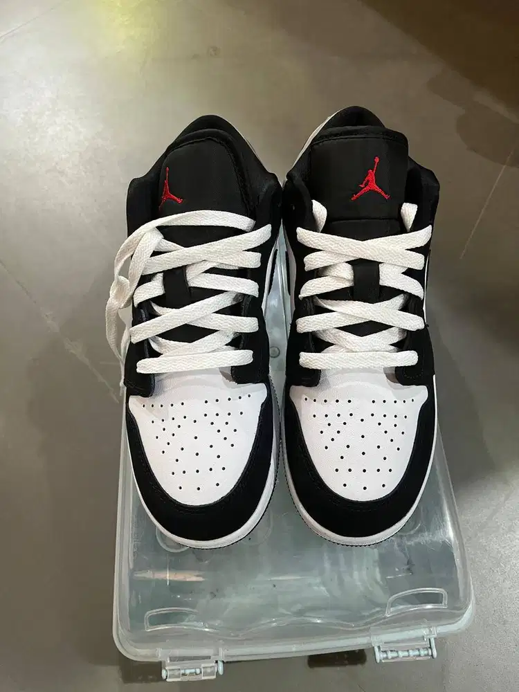 Sepatu Sneakers Nike Air Jordan Junior - Wanita