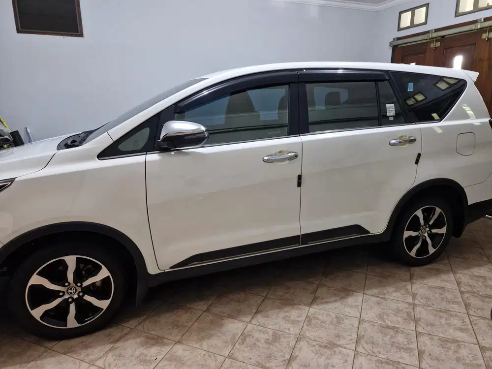 Toyota Kijang Innova 2022 Diesel