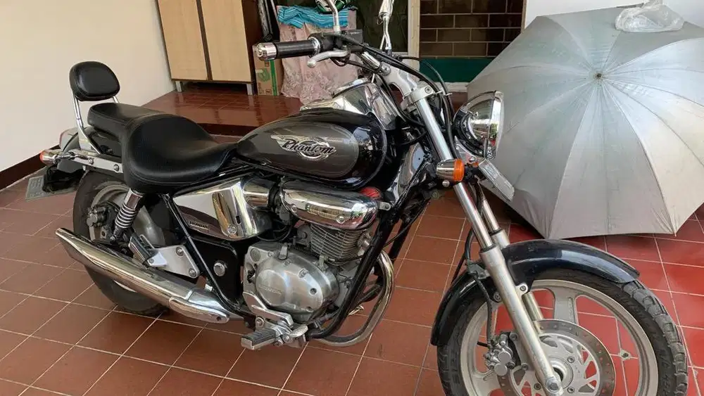 Honda Phantom 2006