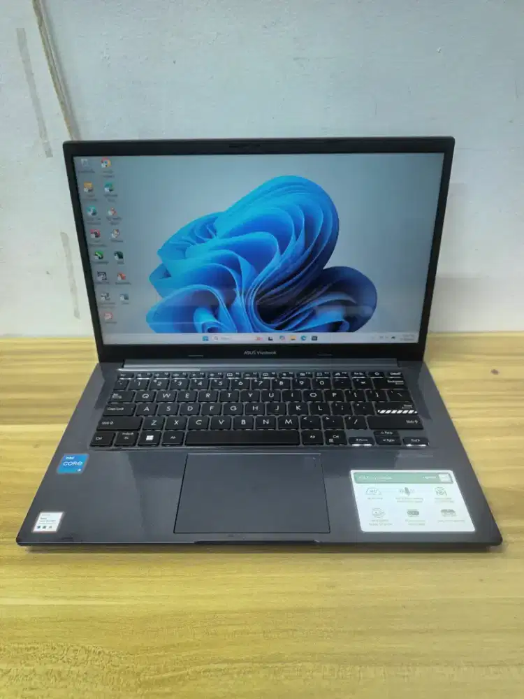 Asus Vivobook 14 X1402ZA. Core i5-1235u. Ram 8gb. Ssd 512gb. 14 FHD