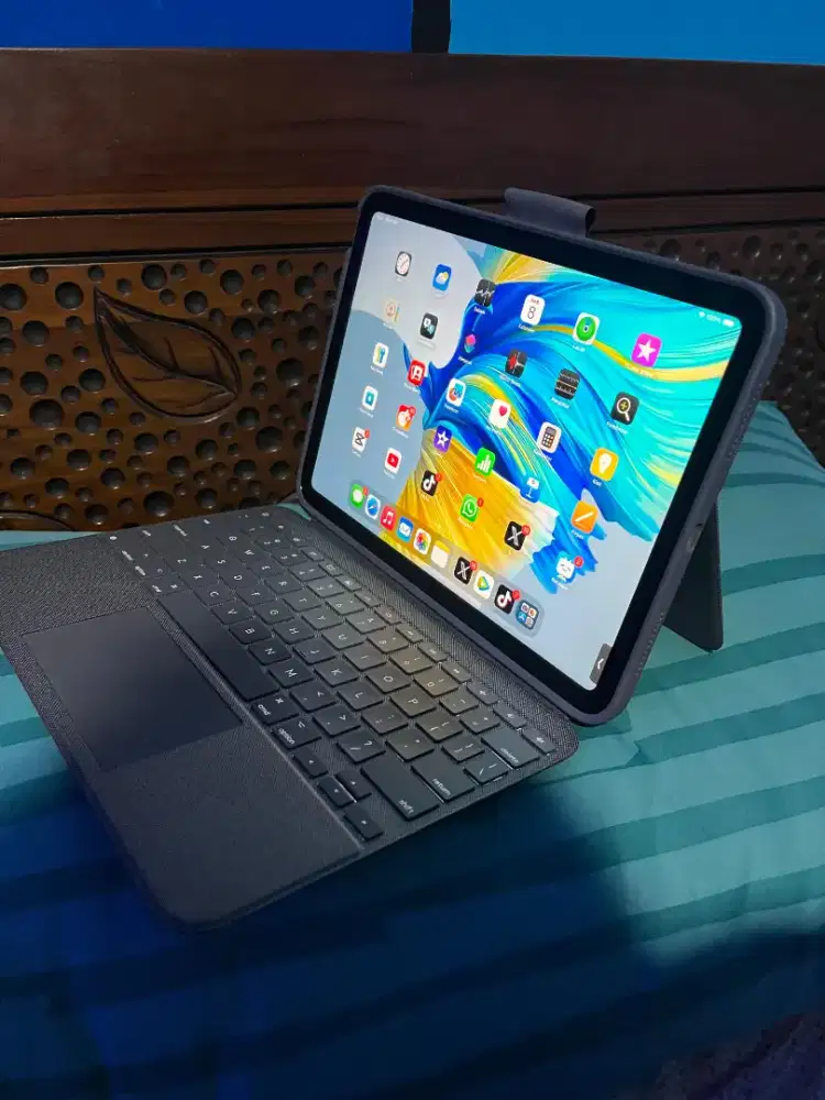 Keyboard iPad Gen 16