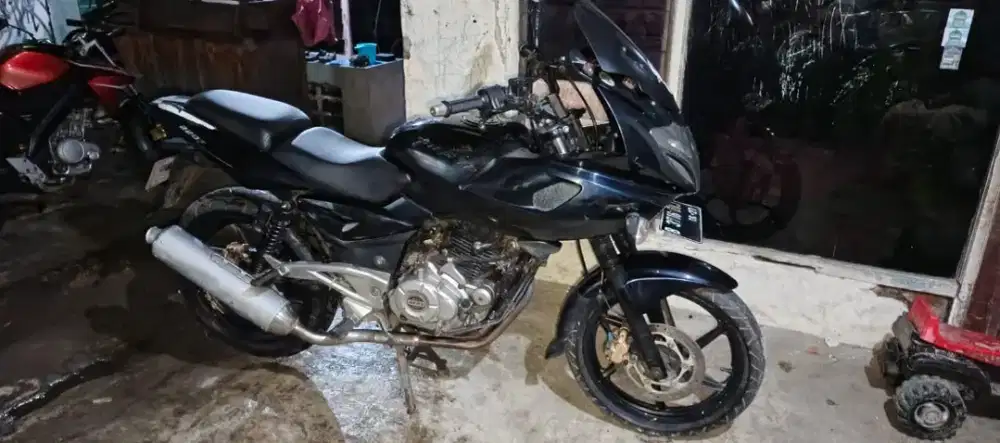 Pulsar 220cc 2012