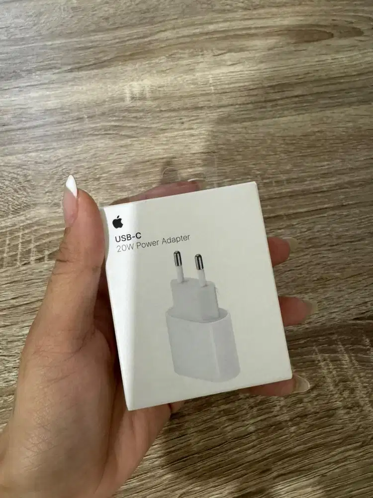 Charge iphone 15 (tepsi)