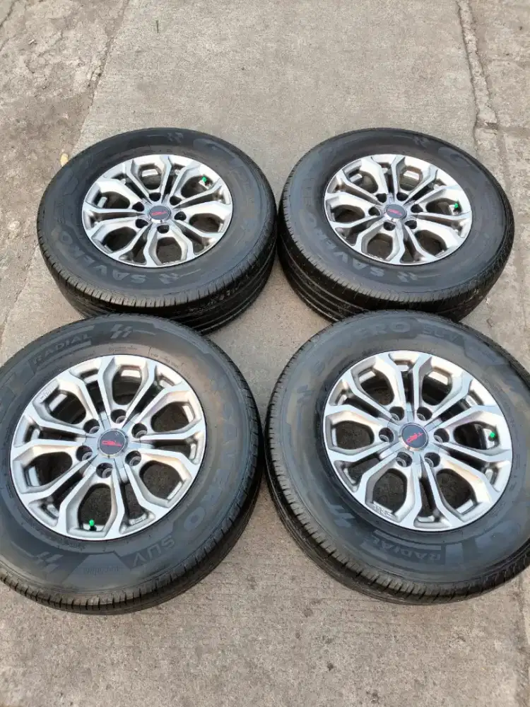 jual.veleg fortuner trd r 17 ban 2022 barang mulus ori