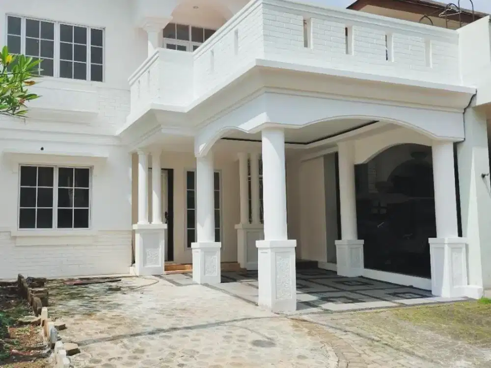 DIJUAL CEPAT , Kota Wisata Rumah Megah Dalam cluster , Full Renovasi