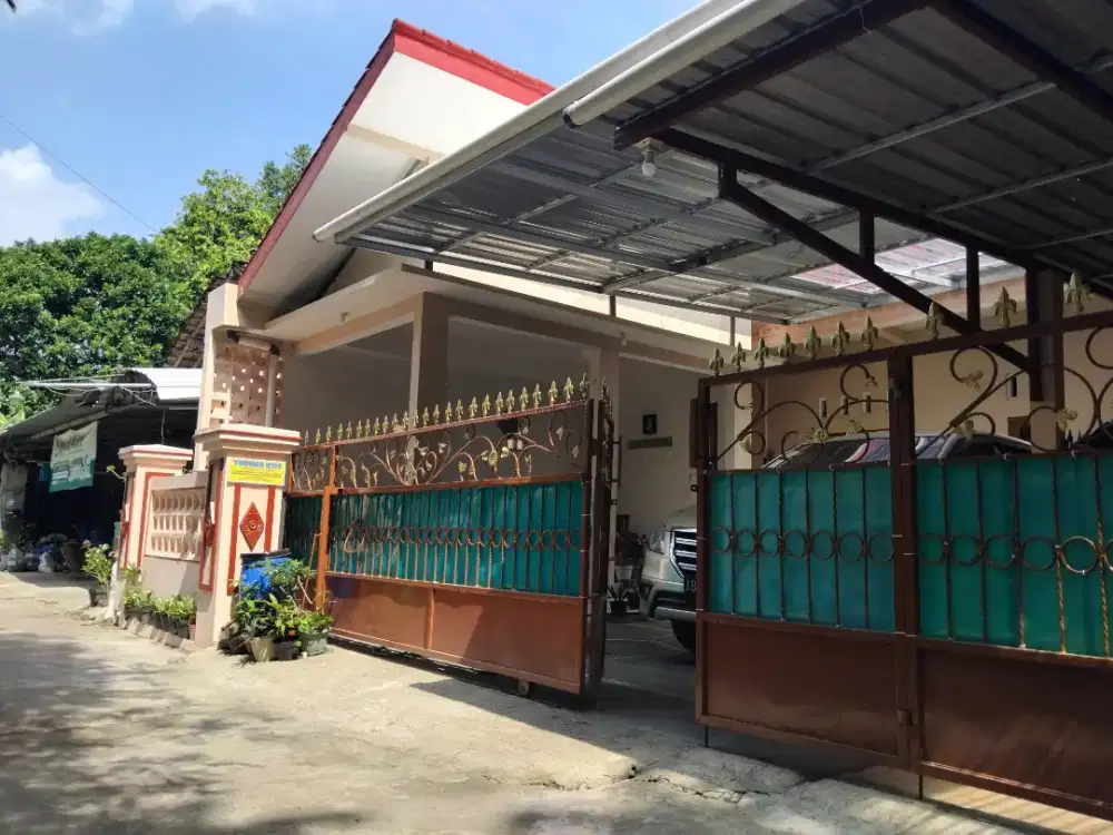 Kos Putri Lanfary Home