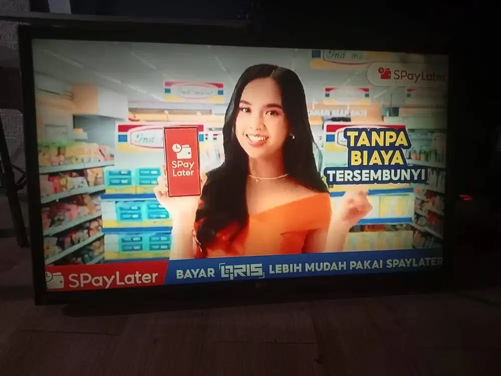 TV LED/LCD LG 32 inch Minus Gelap