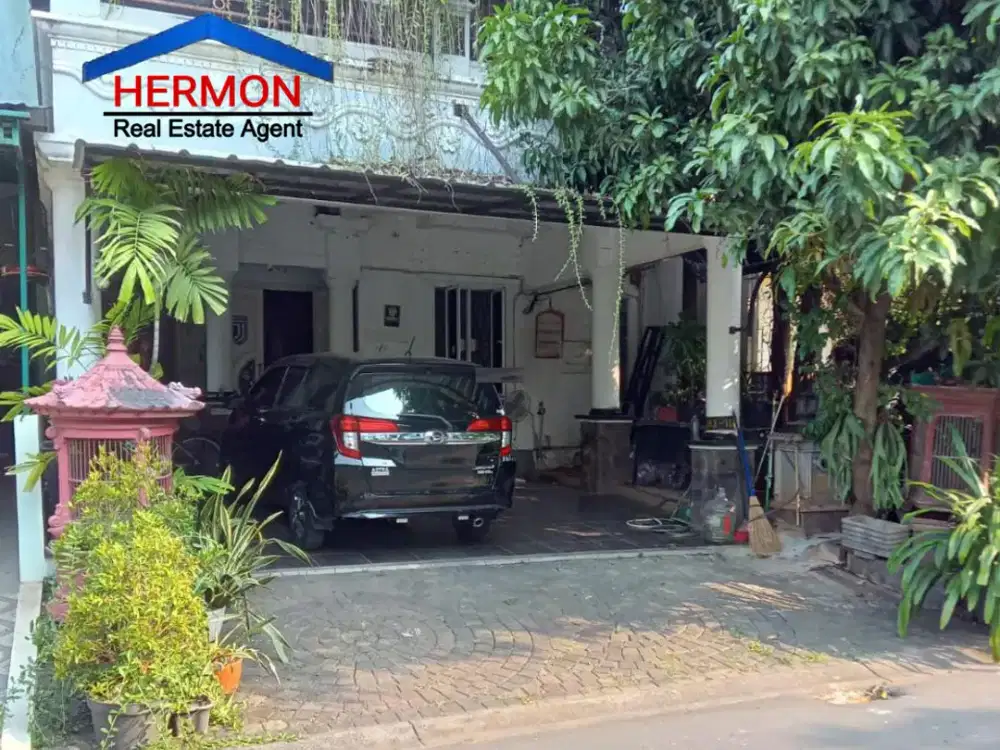 DIJUAL CEPAT , Kota Wisata Rumah 2,5 Lantai Siap huni , Bangunan Besar