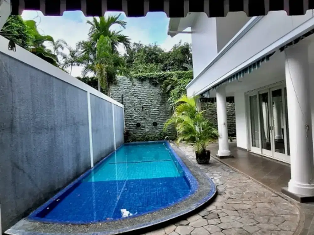 Disewa Rumah Eksklusif Shm 3 Lantai + Kolam Renang Cilandak Barat