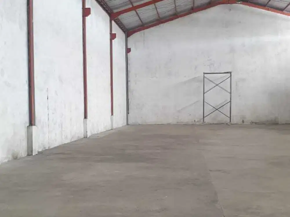 Di Sewakan Gudang Raya Bringkang,