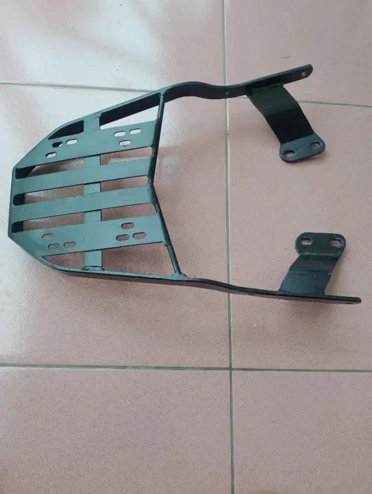 Breket box Lexi 125